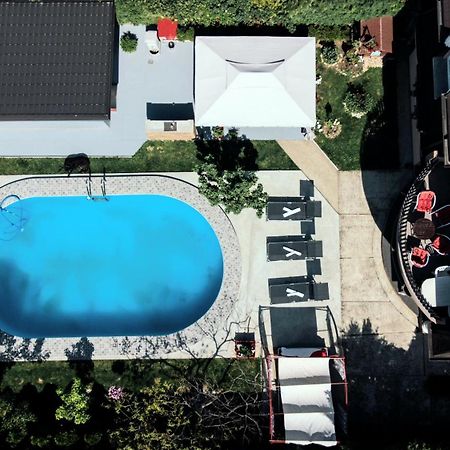 Lux Apartments With Pool Dex Zemun Polje Екстериор снимка