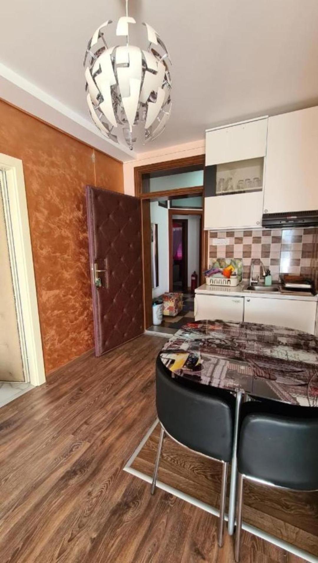 Lux Apartments With Pool Dex Zemun Polje Екстериор снимка