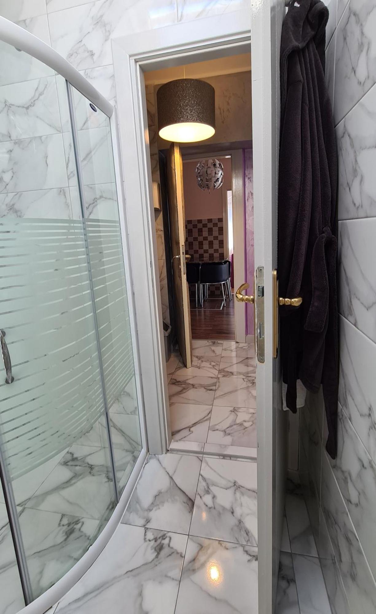 Lux Apartments With Pool Dex Zemun Polje Екстериор снимка